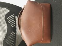 CS2360/2026 BROWN TOILETRY BAG STRAIGHTFORWARD